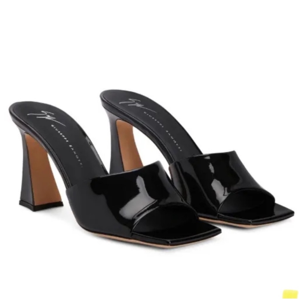 Giuseppe Zanotti Black Heeled Mules with Sculptural Design